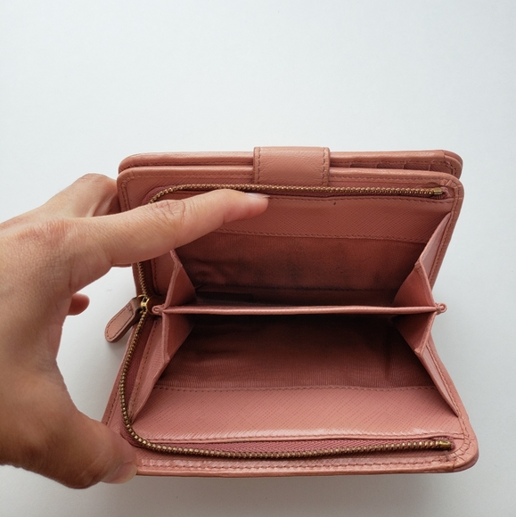Pre-owned Salvatore Ferragamo Blush Pink Wallet - Picture 8 of 14